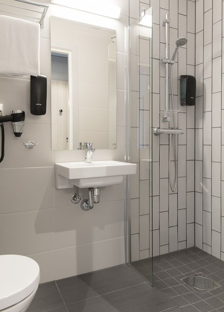 Citybox Oslo Double Room (Small) 5