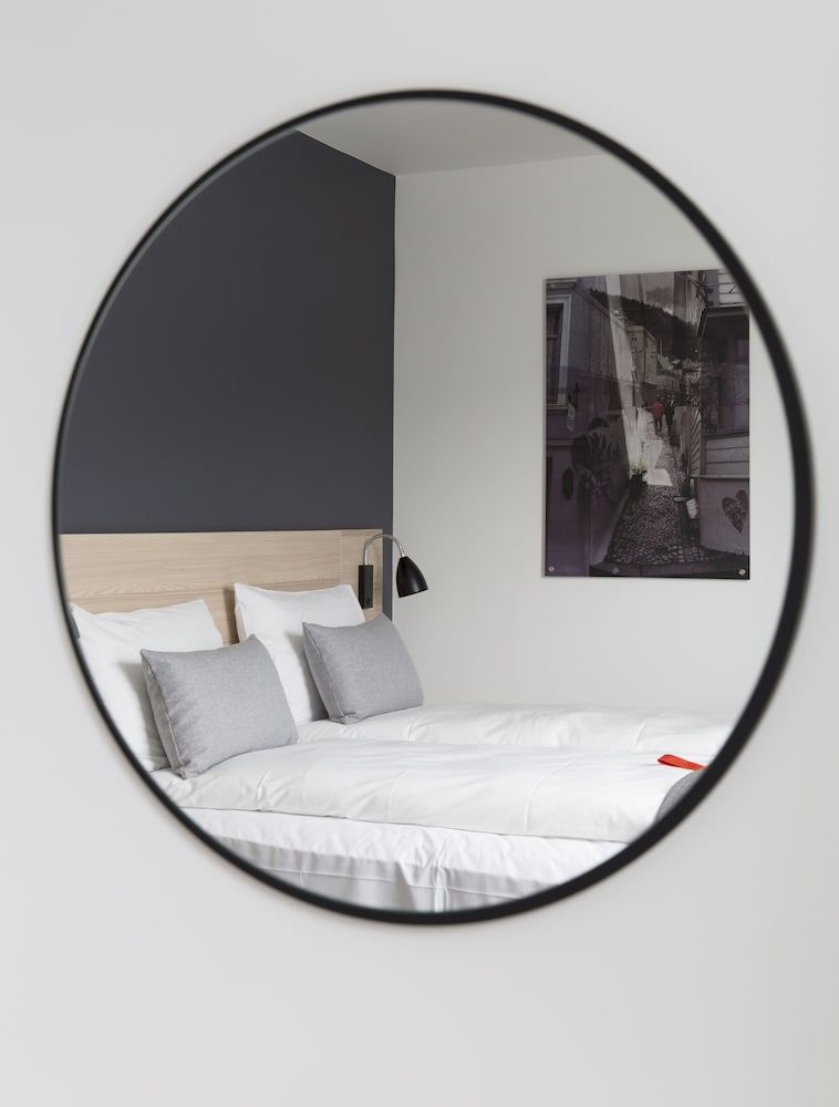 Double Room, 1 Queen Bed