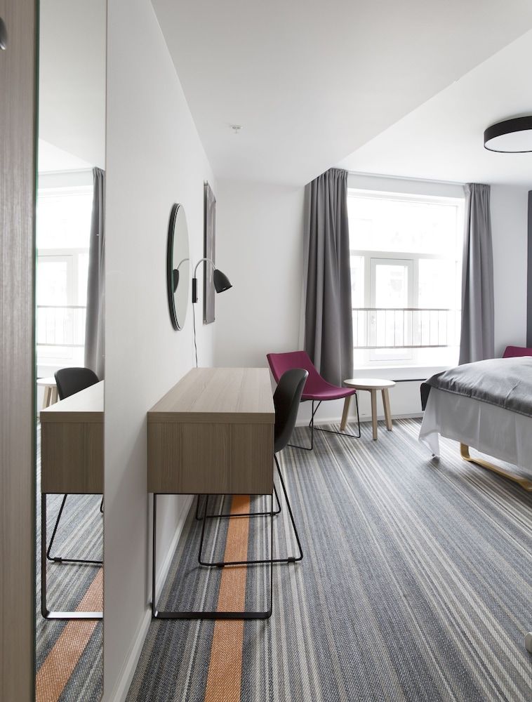 Double Room, 1 Queen Bed