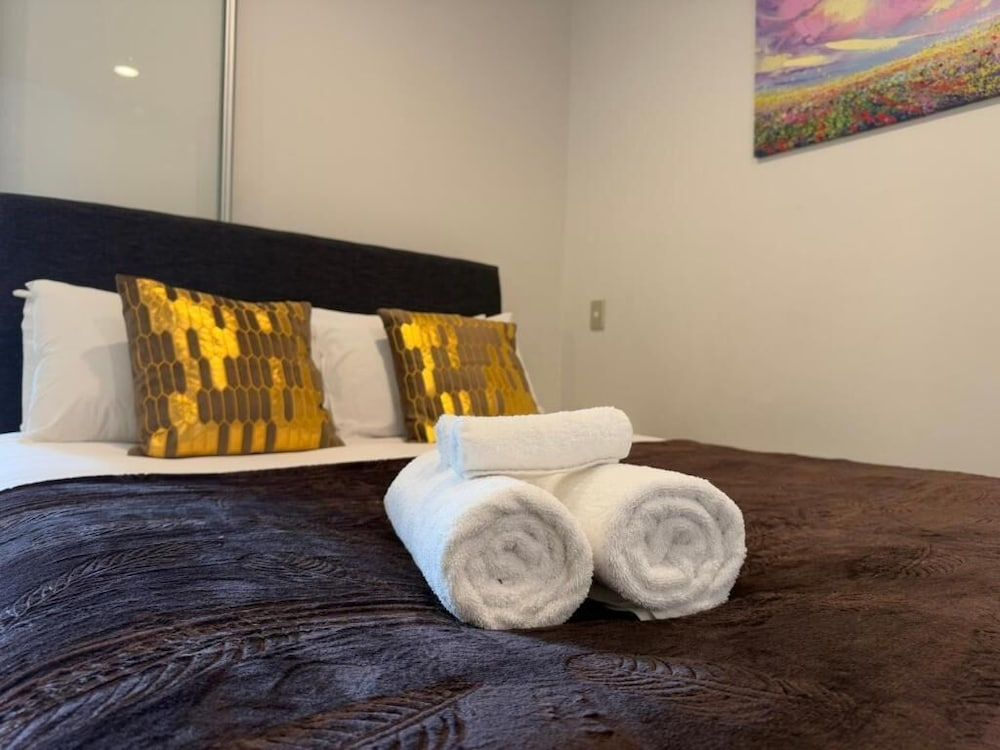 Deluxe Apartment, City View