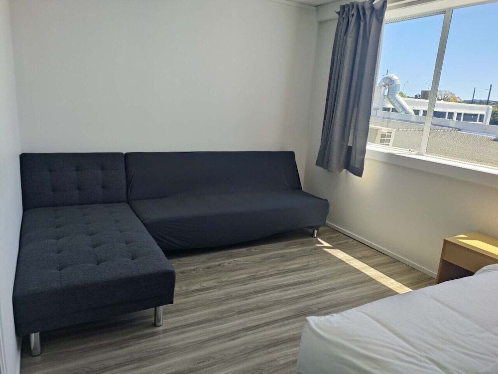 2 Double 5 Single 2 Sofa Beds Suite 1 Apartment 12