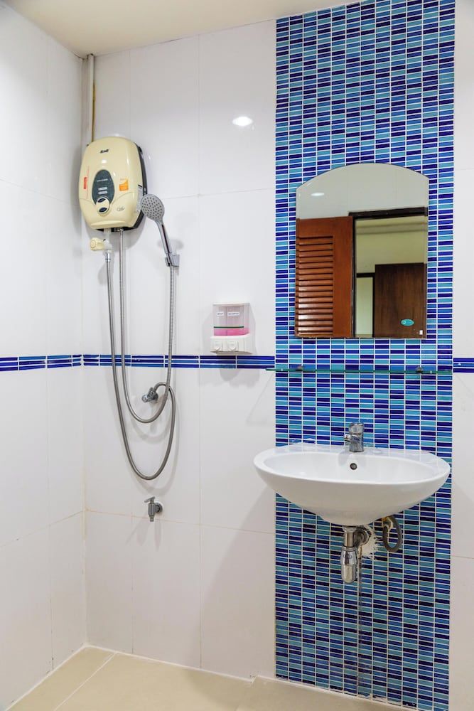 Superior Single Room, Hill View