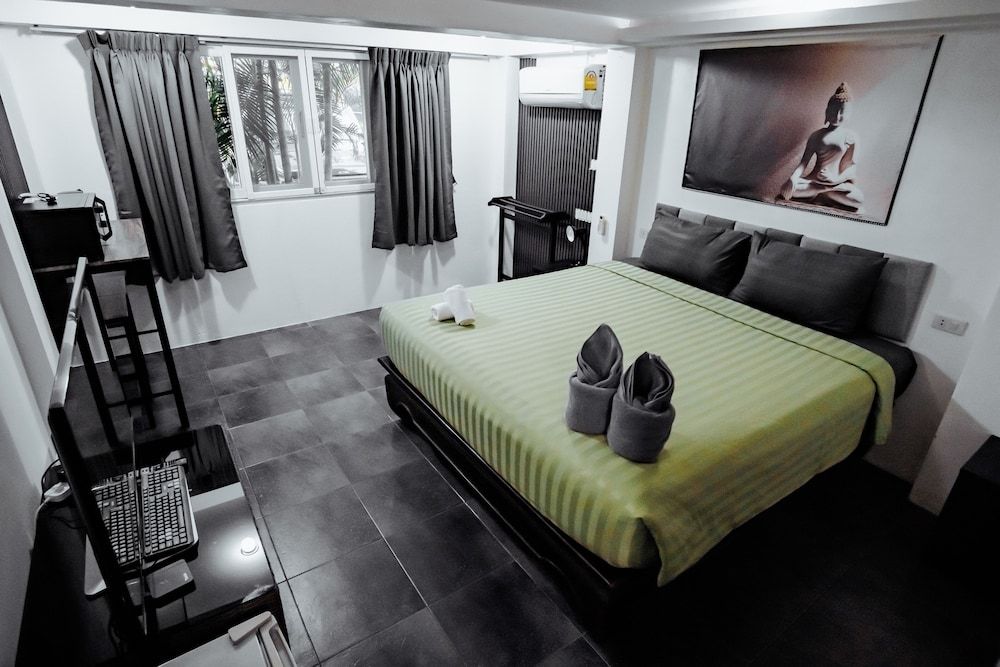 Lemon House apartment Superior Condo, Garden View 4