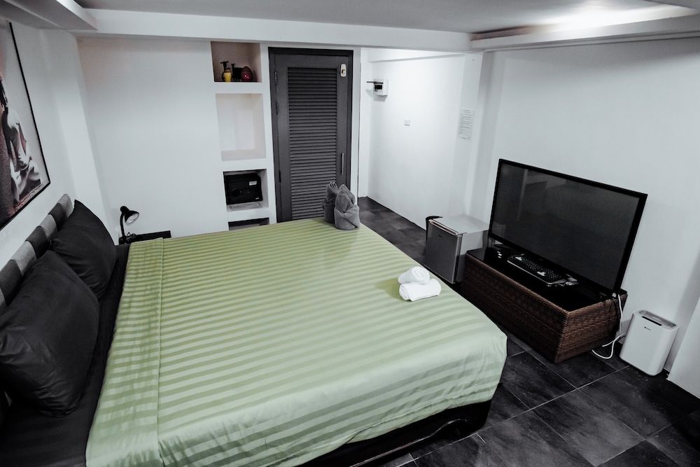 Lemon House apartment Superior Condo, Garden View 2