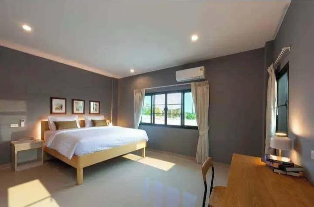 Deluxe Double Room, City View