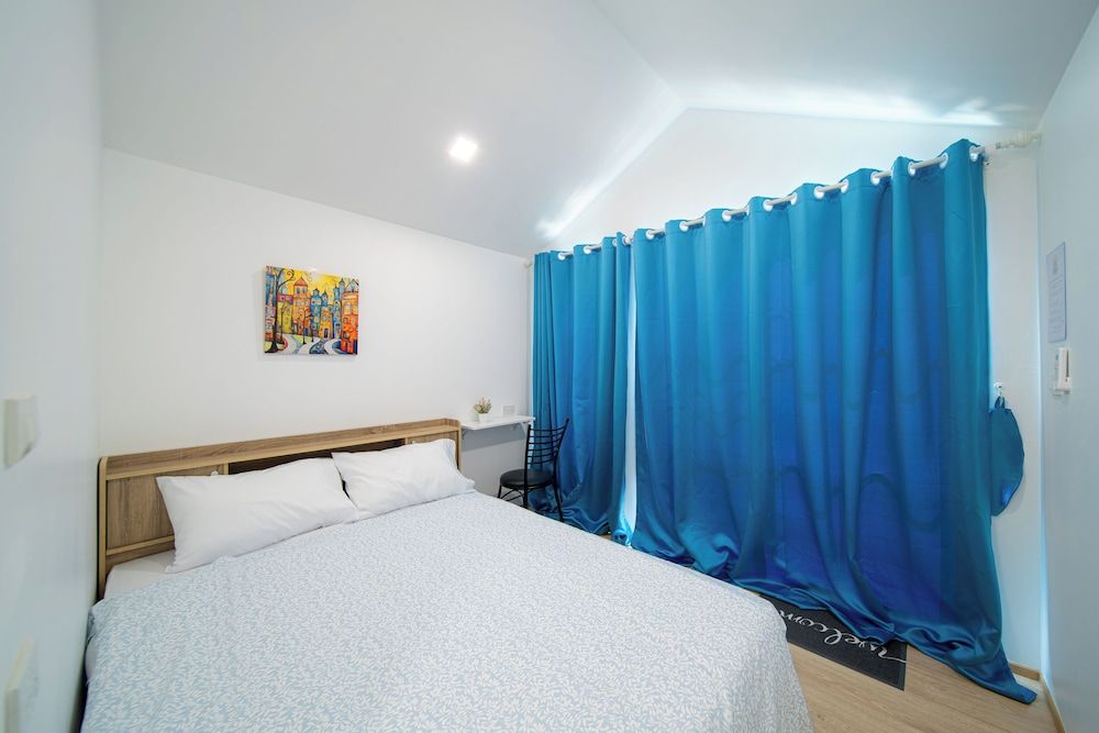 UrbanNest Hostel Cozy Minimal 4