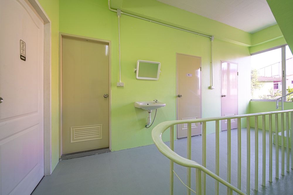 UrbanNest Hostel Male Dorm 4