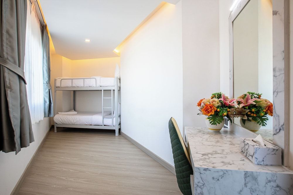 King Bed Suite