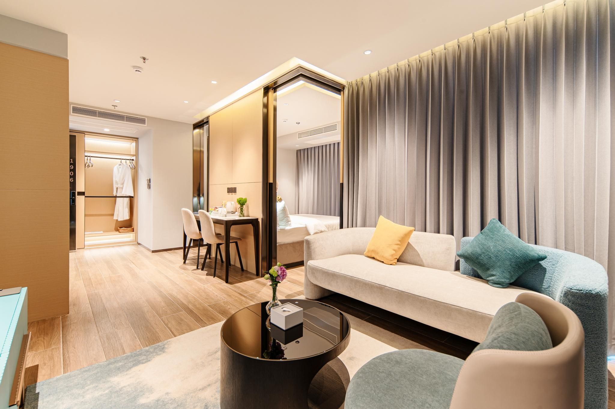 Premier Suite Sky Garden City View