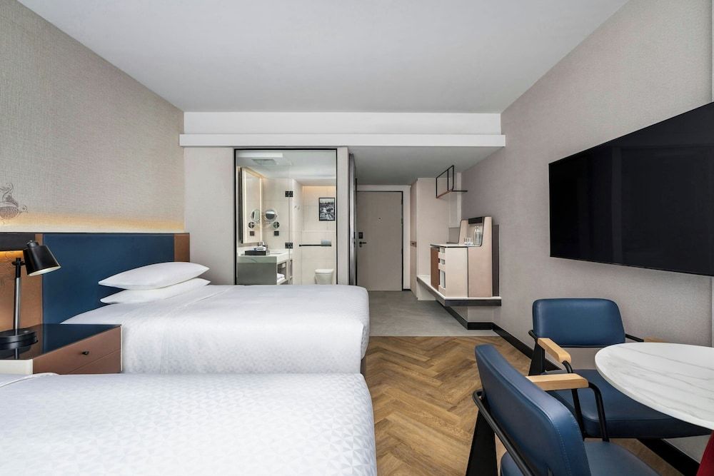 Premier Room, 2 Double Beds, Non Smoking