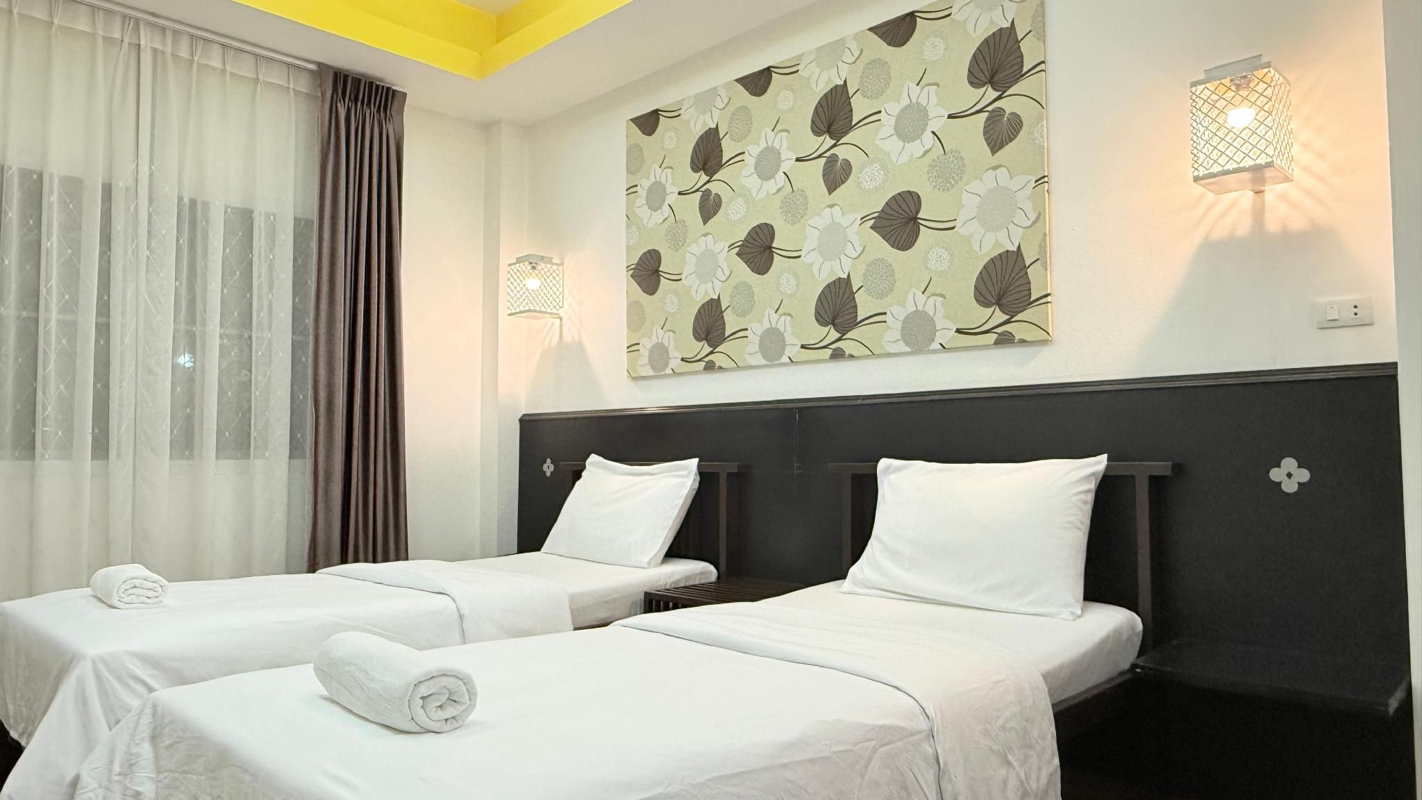 Twin Room - Non-Smoking