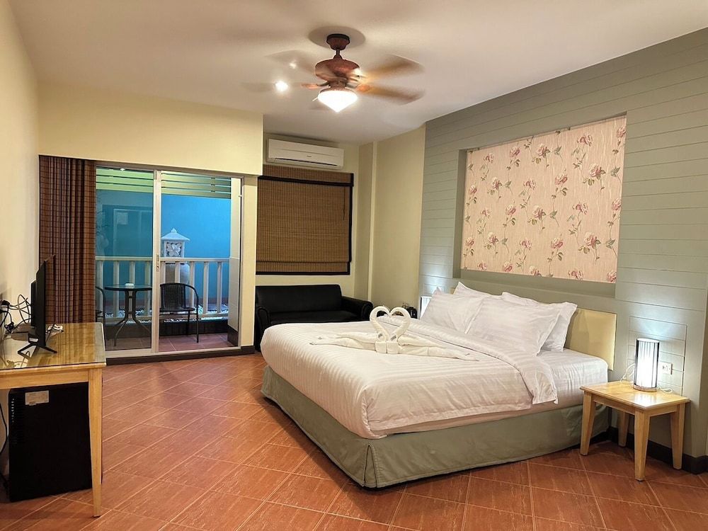 J STAR Standard Room 6