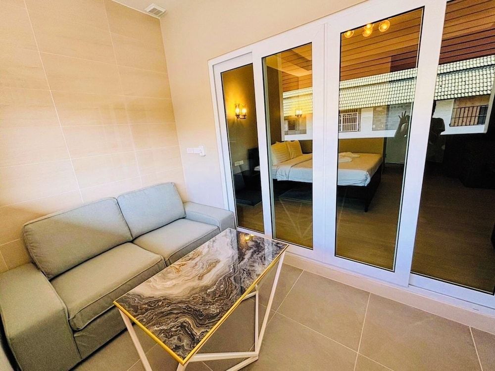 J STAR Standard Room 15