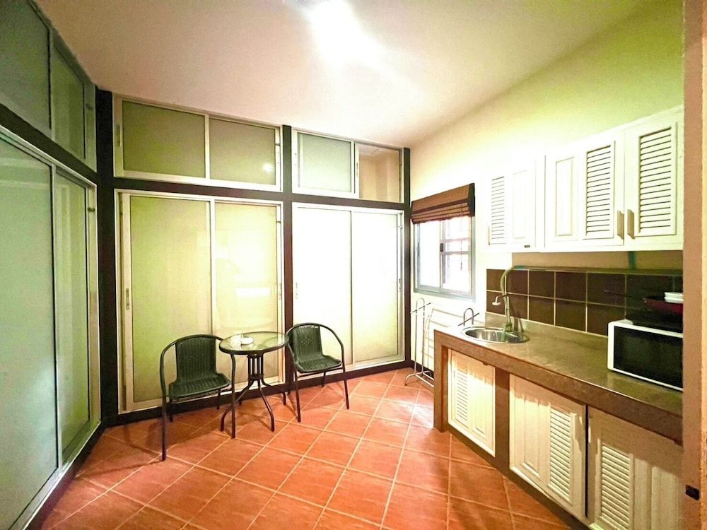 J STAR Deluxe Double Room 5