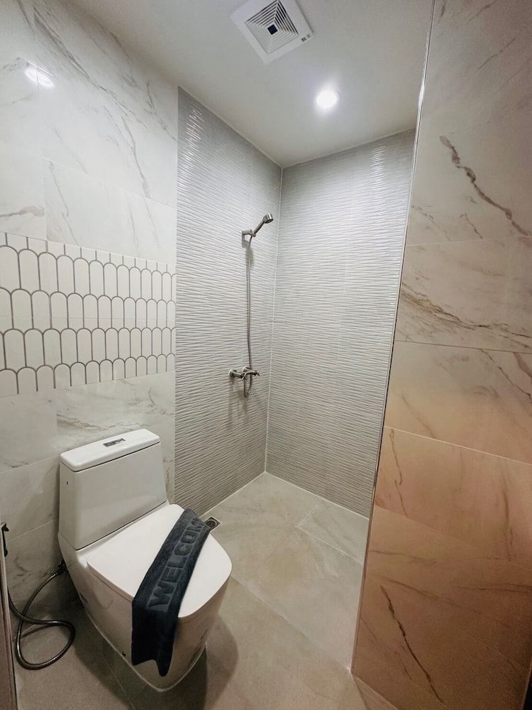 J STAR Standard Room 12