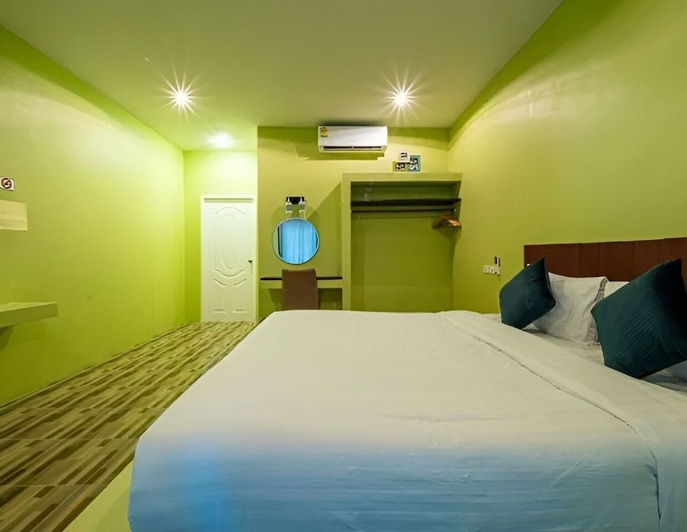 Superior Room, Garden View