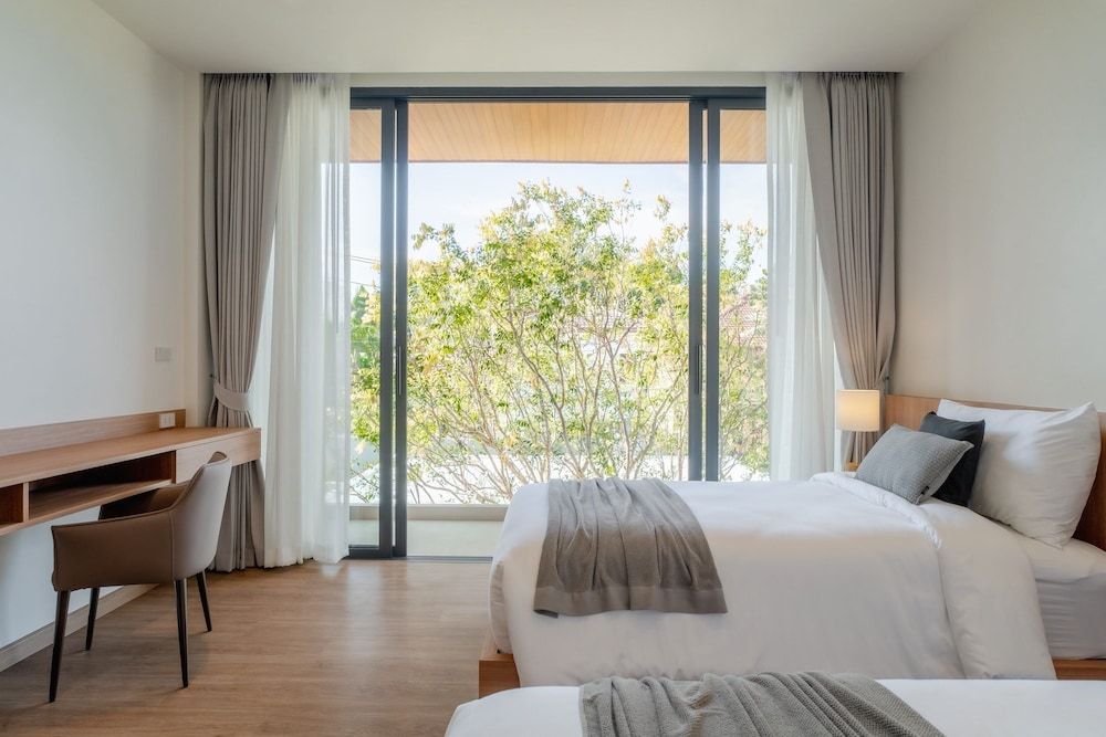 Modern Tropical Pool Villa - Saiyuan Deluxe Villa, Garden View 3