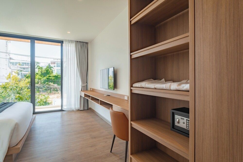 Modern Tropical Pool Villa - Saiyuan Villa, 3 Bedrooms, Garden View 25