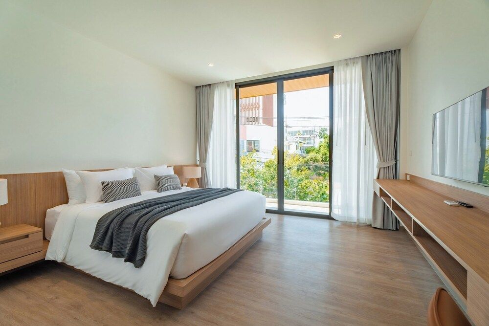 Modern Tropical Pool Villa - Saiyuan Villa, 3 Bedrooms, Garden View 3