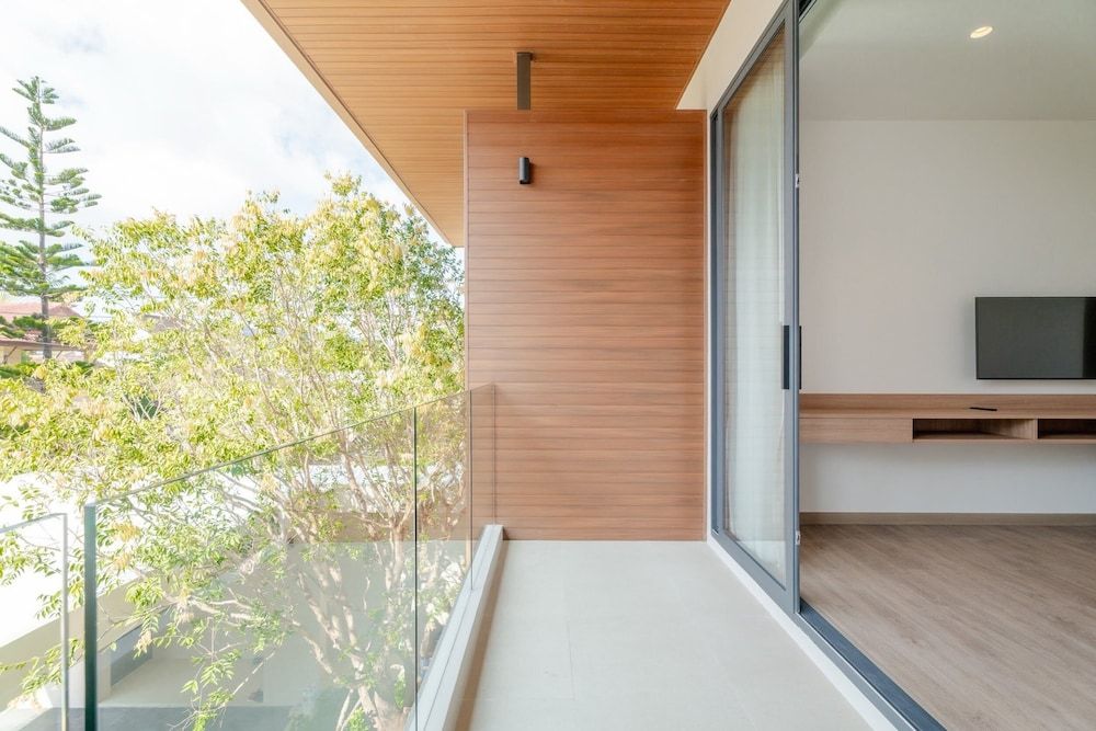 Modern Tropical Pool Villa - Saiyuan Deluxe Villa, Garden View 9