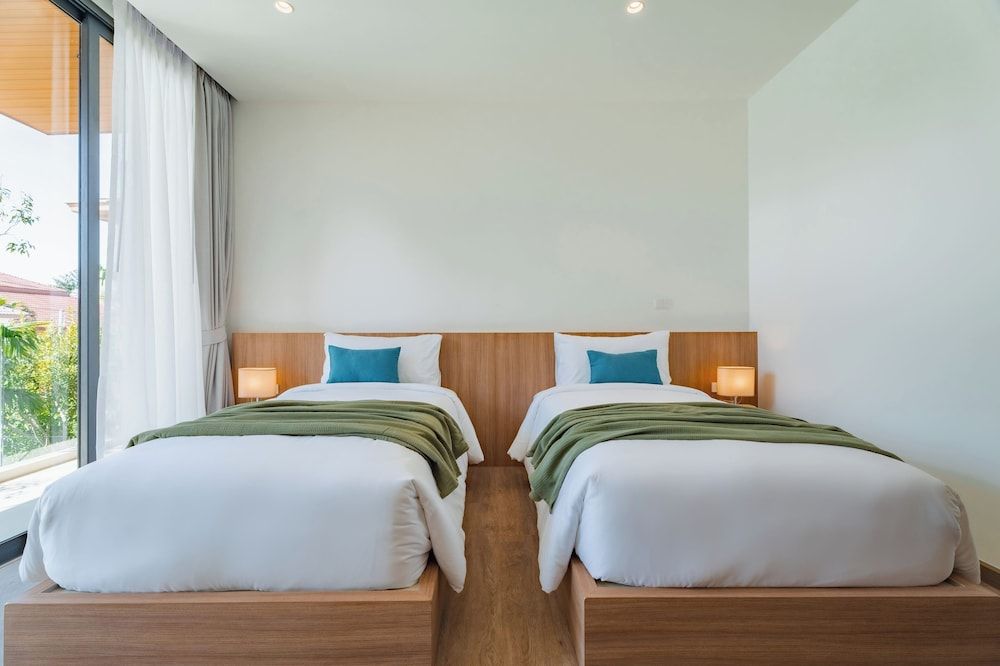 Modern Tropical Pool Villa - Saiyuan Villa, 3 Bedrooms, Garden View 5