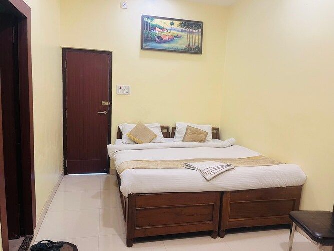 Economy Room (Non AC)