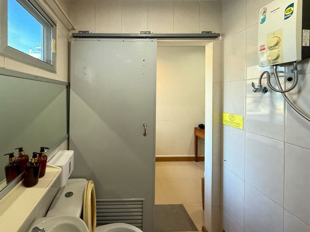 Sea Inn Hua Hin Basic Double Room 3