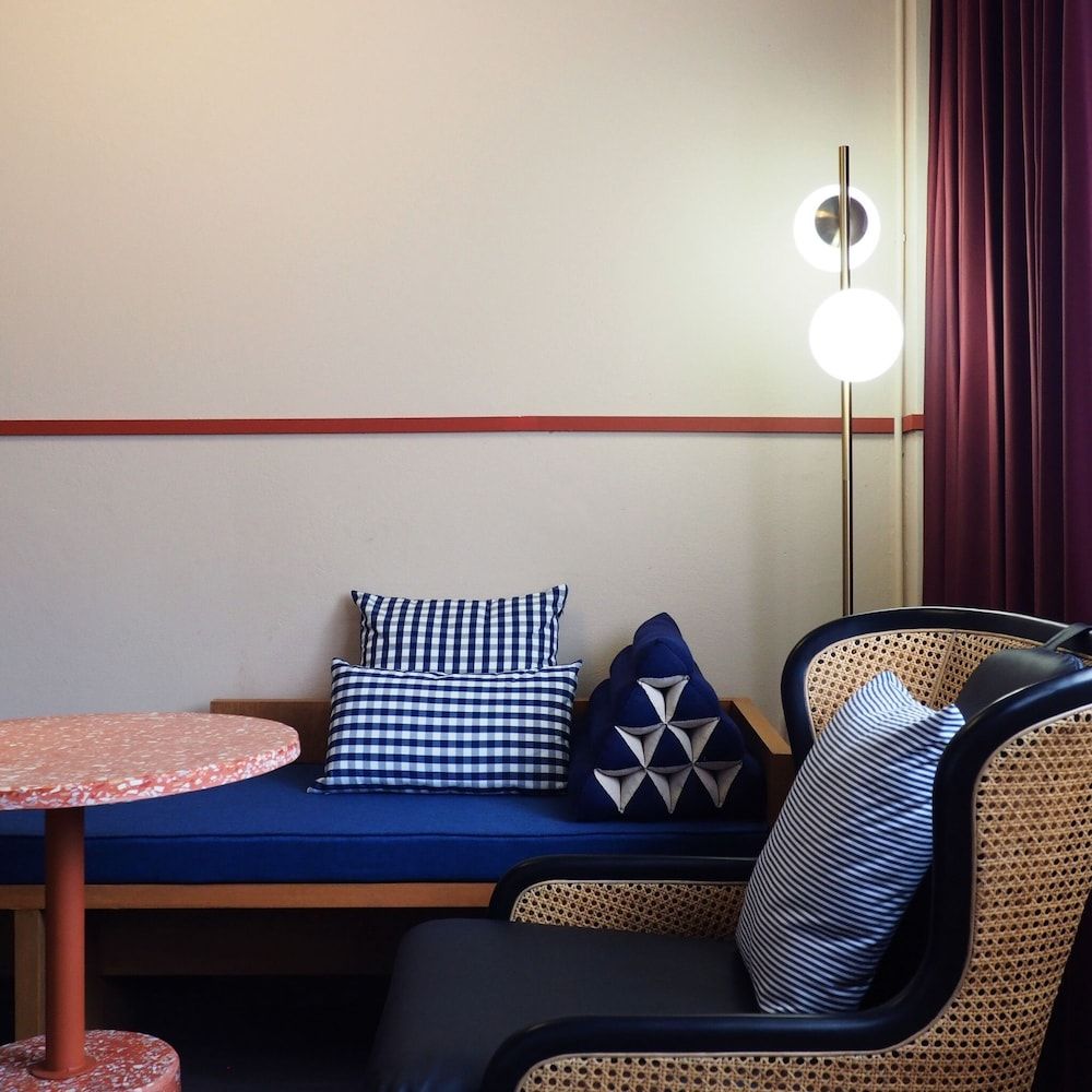 Blu Dock Restel Bangkok Deluxe Triple Room, Private Bathroom 13