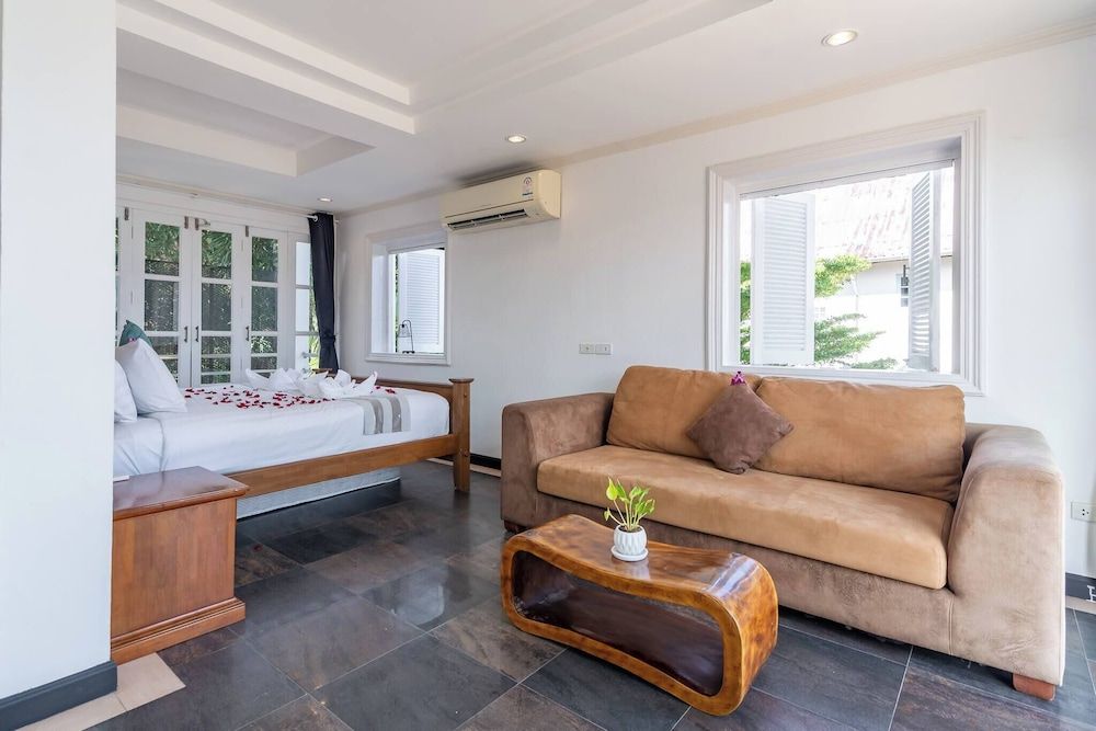Villa, 5 Bedrooms, Smoking, Private Pool