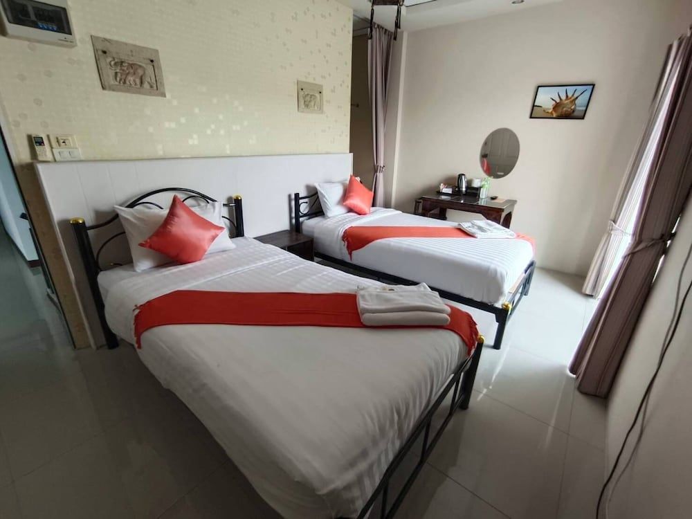 Superior Twin Room, City View