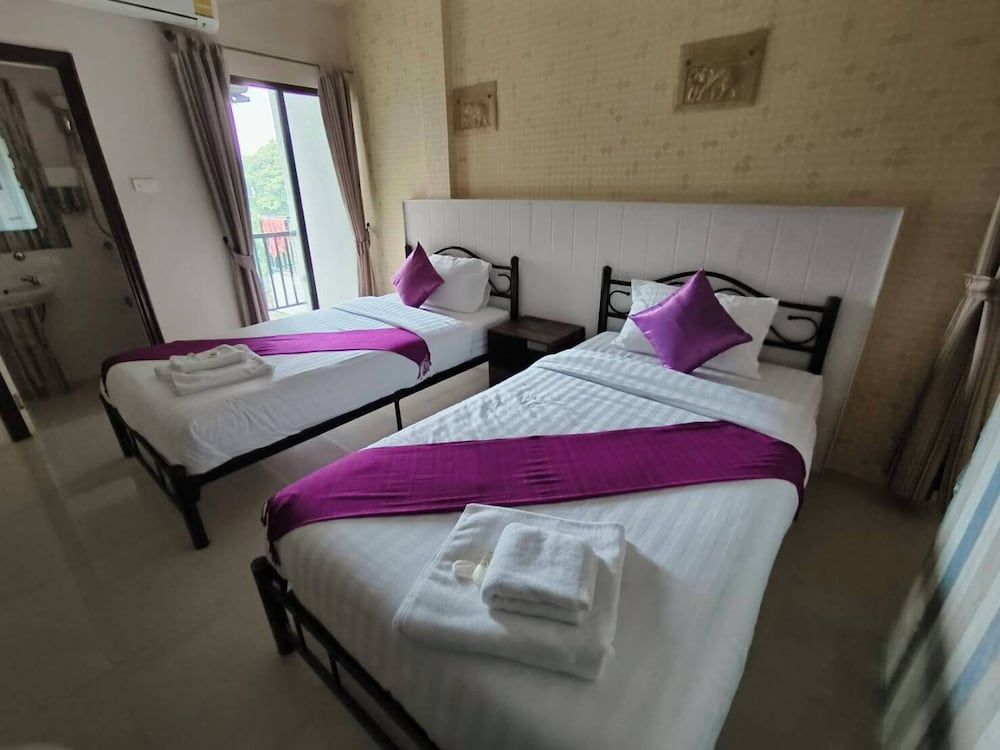 Superior Twin Room, City View