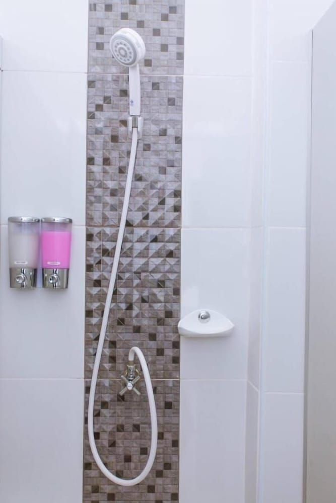 3 Tigers Resort & Hostel Comfort Shared Dormitory 9