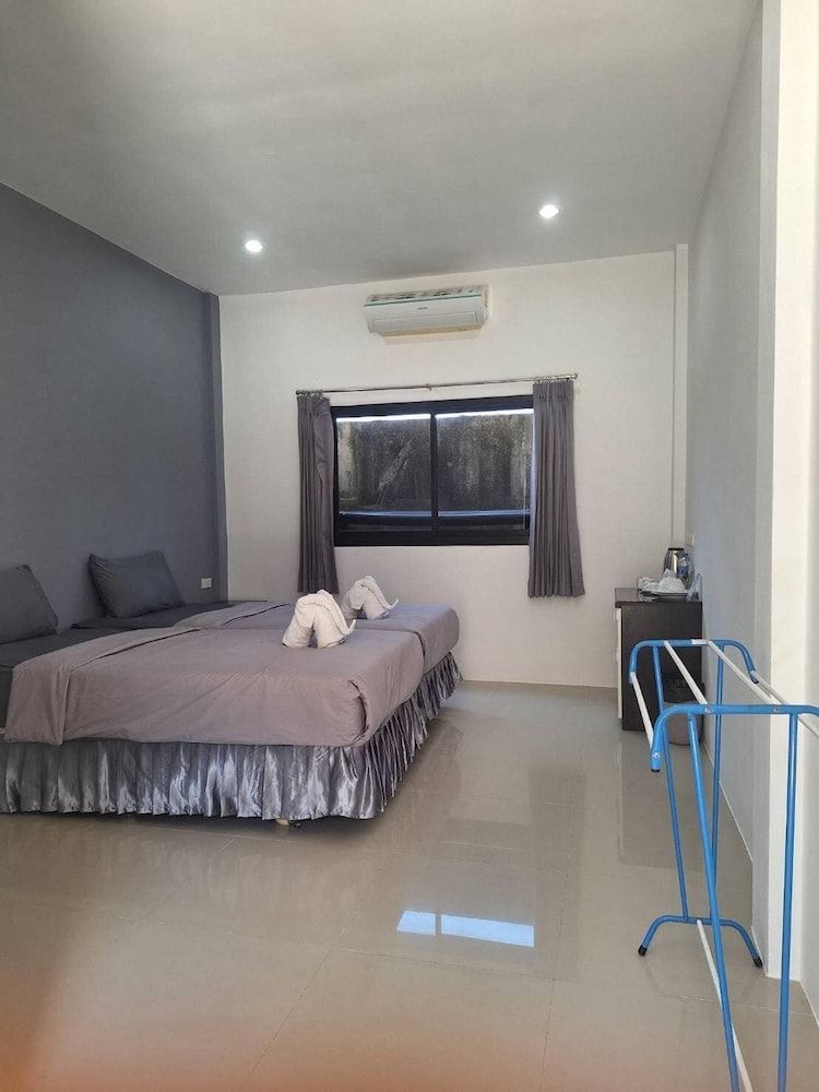 3 Tigers Resort & Hostel Basic Double Room 4