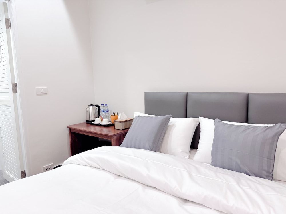 Superior Room with Private Bathroom (No Windows)