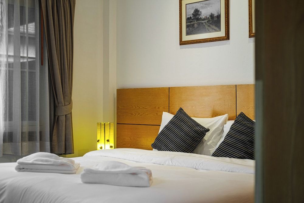 Massarossa Pool Villa Pattaya Deluxe Villa, 3 Bedrooms, Pool View 2