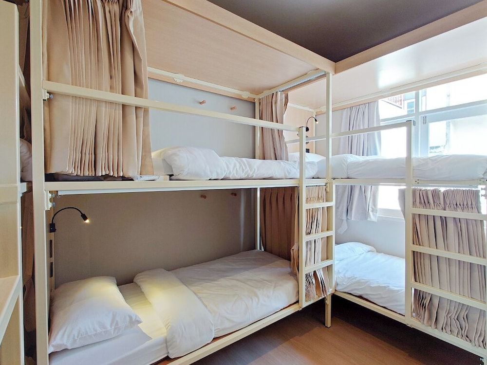 Comfort Shared Dormitory, Women only, City View