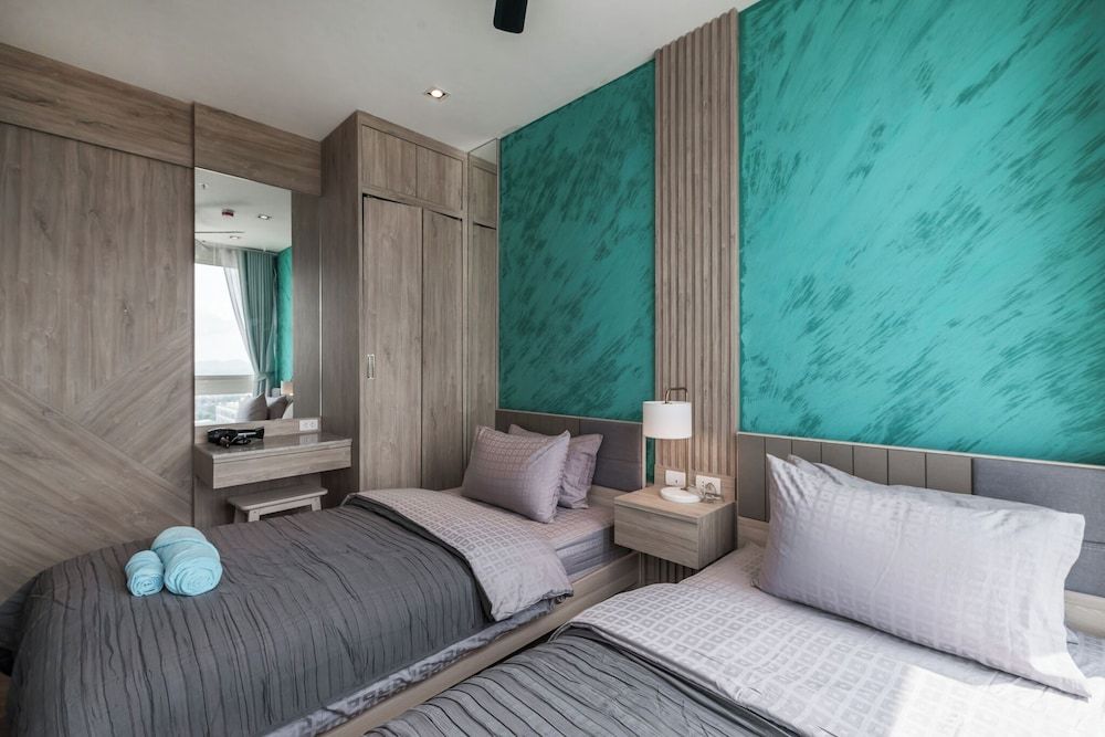 Condo, 3 Bedrooms, Balcony, Sea View