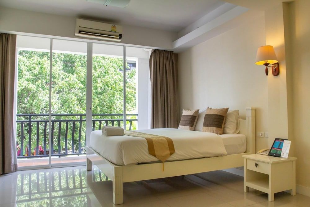 Welnez World Residence Pattaya Superior Double Room 2