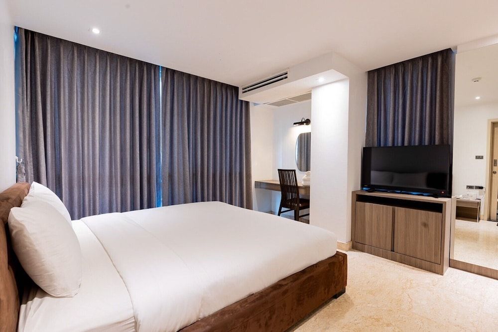 Family Quadruple Room, City View