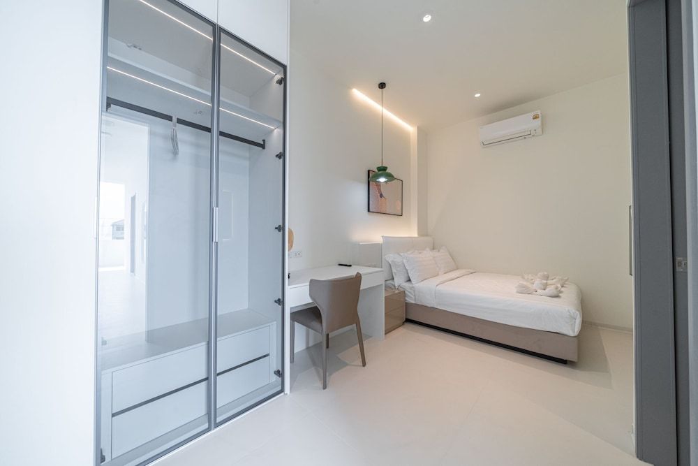 Pool villa with slide karaoke kitchen Villa, 6 Bedrooms, Private Pool 6