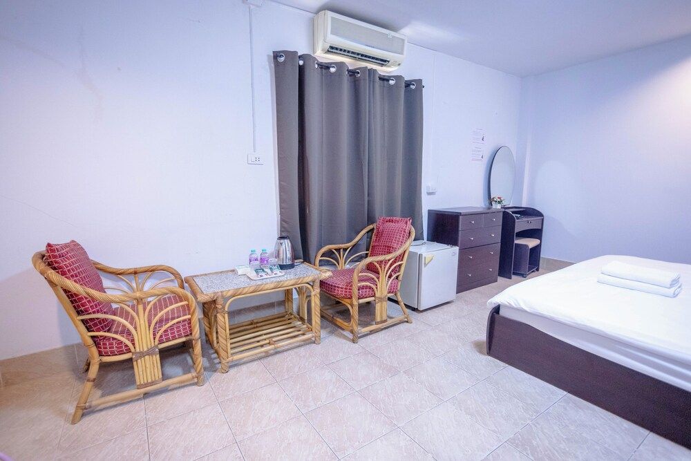 Mitr Inn Hua Hin Beach Studio 4