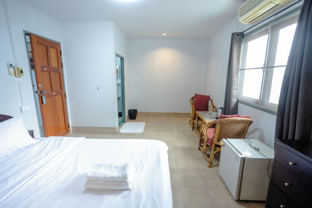 Mitr Inn Hua Hin Beach Studio 12