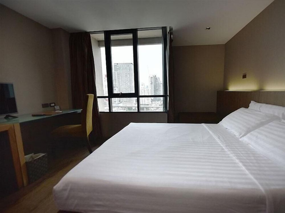 Deluxe Double Room, Non Smoking, Private Bathroom
