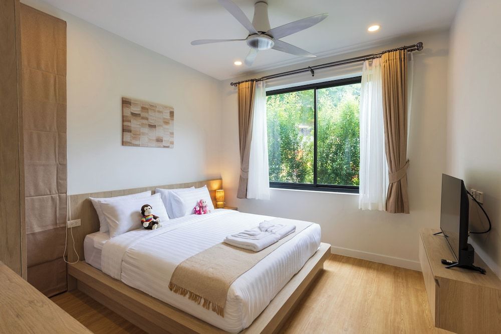 Family Duplex, 4 Bedrooms, Private Pool