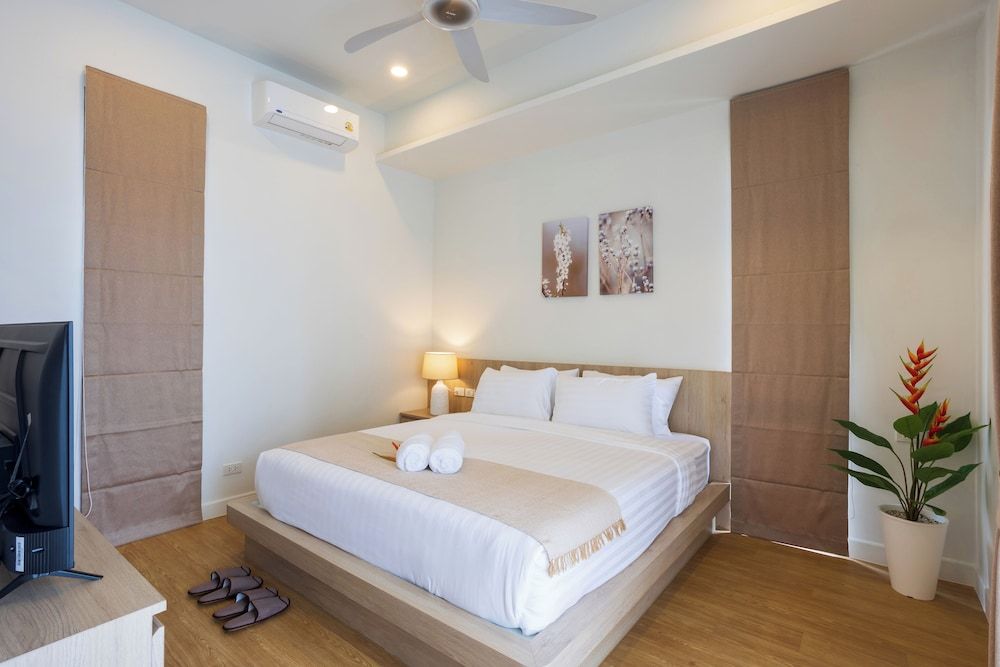 Family Duplex, 4 Bedrooms, Private Pool