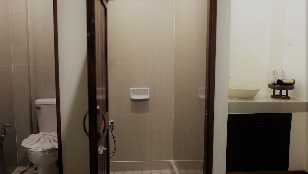 Rainforest Huahin Village Hotel Superior Double Room 2