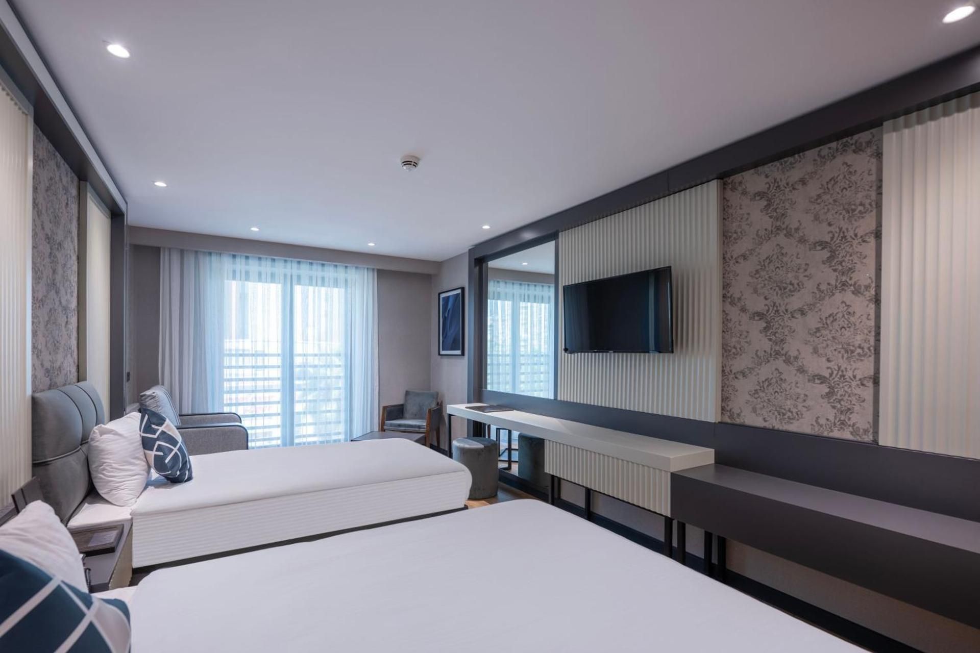 Premium Triple Room with Sofa Bed 
