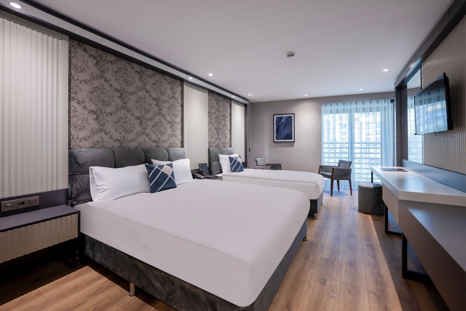 Superior Triple, Larger Guest Room, 1 Double Or 1 Twin