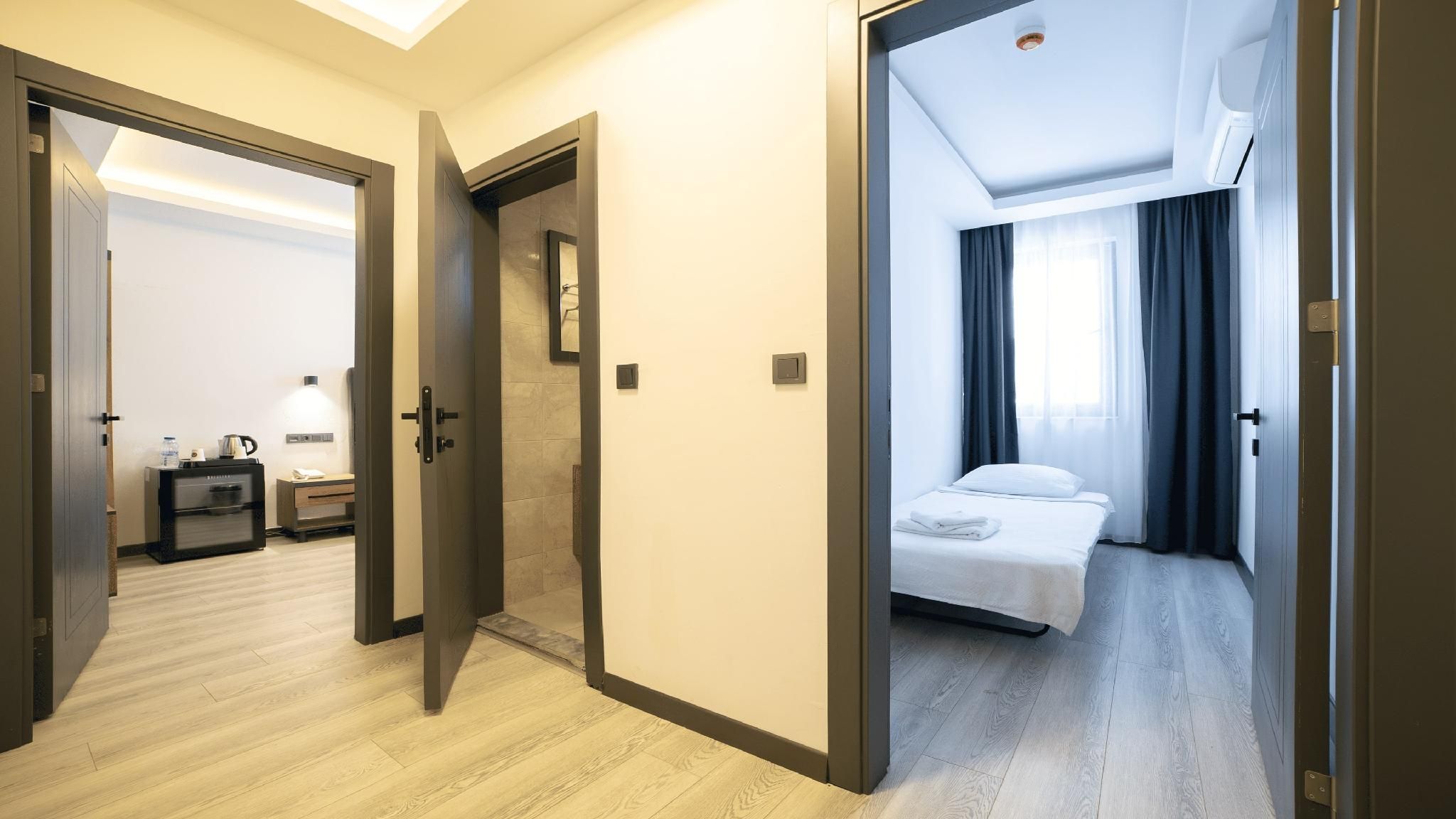 Deluxe Suite Smart