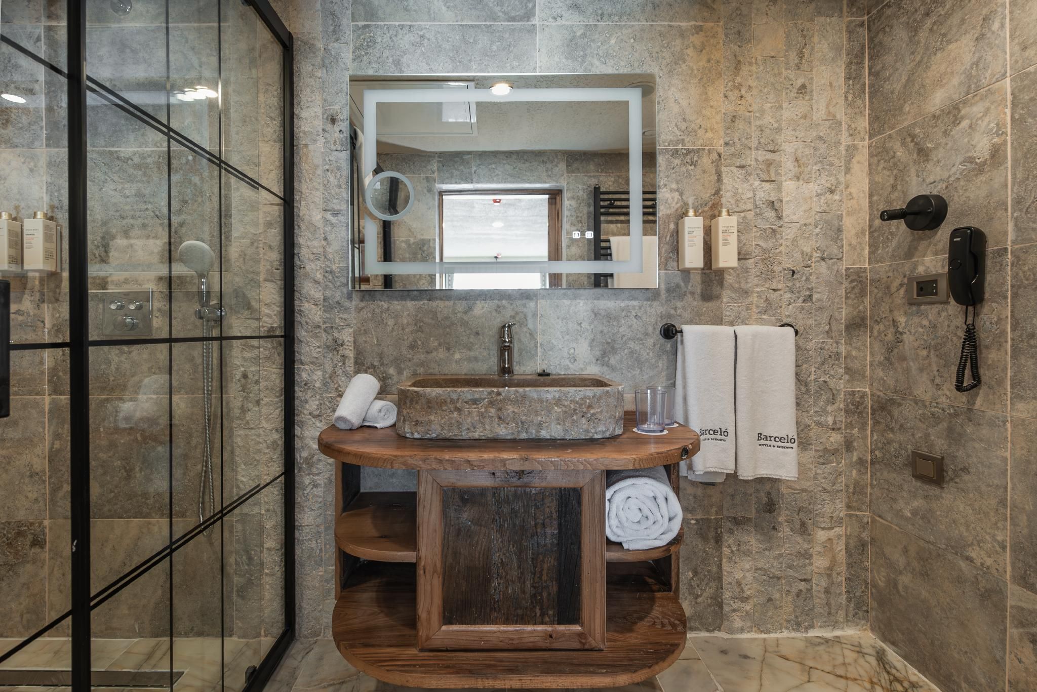 Suite Duplex with Terrace